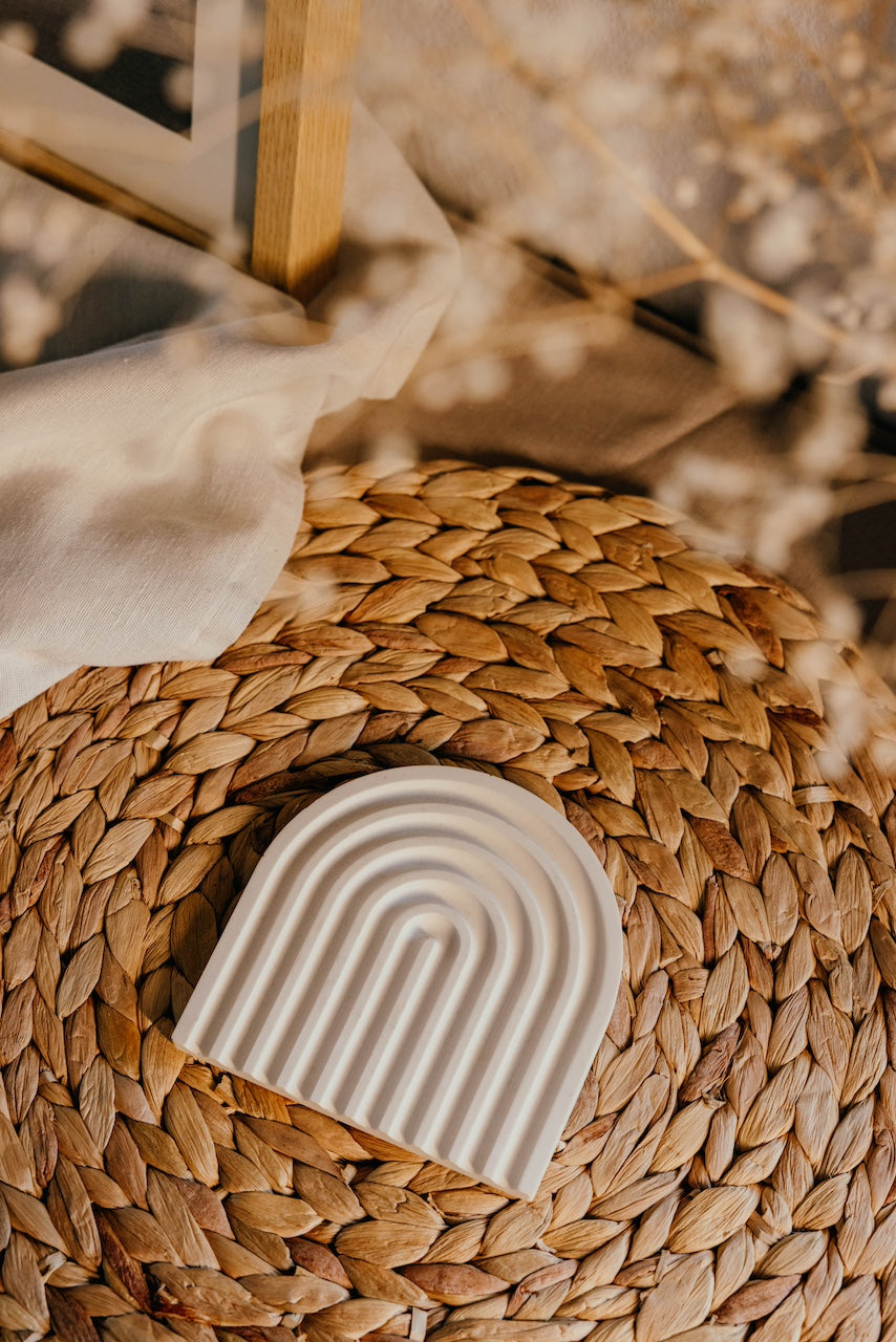 Rainbow Tray - Creme