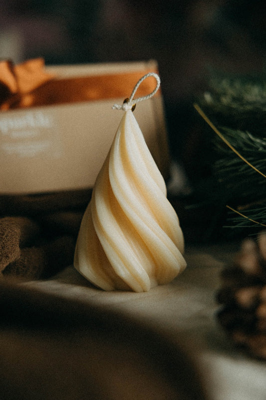 Holiday Swirl Tree Candle 180gr