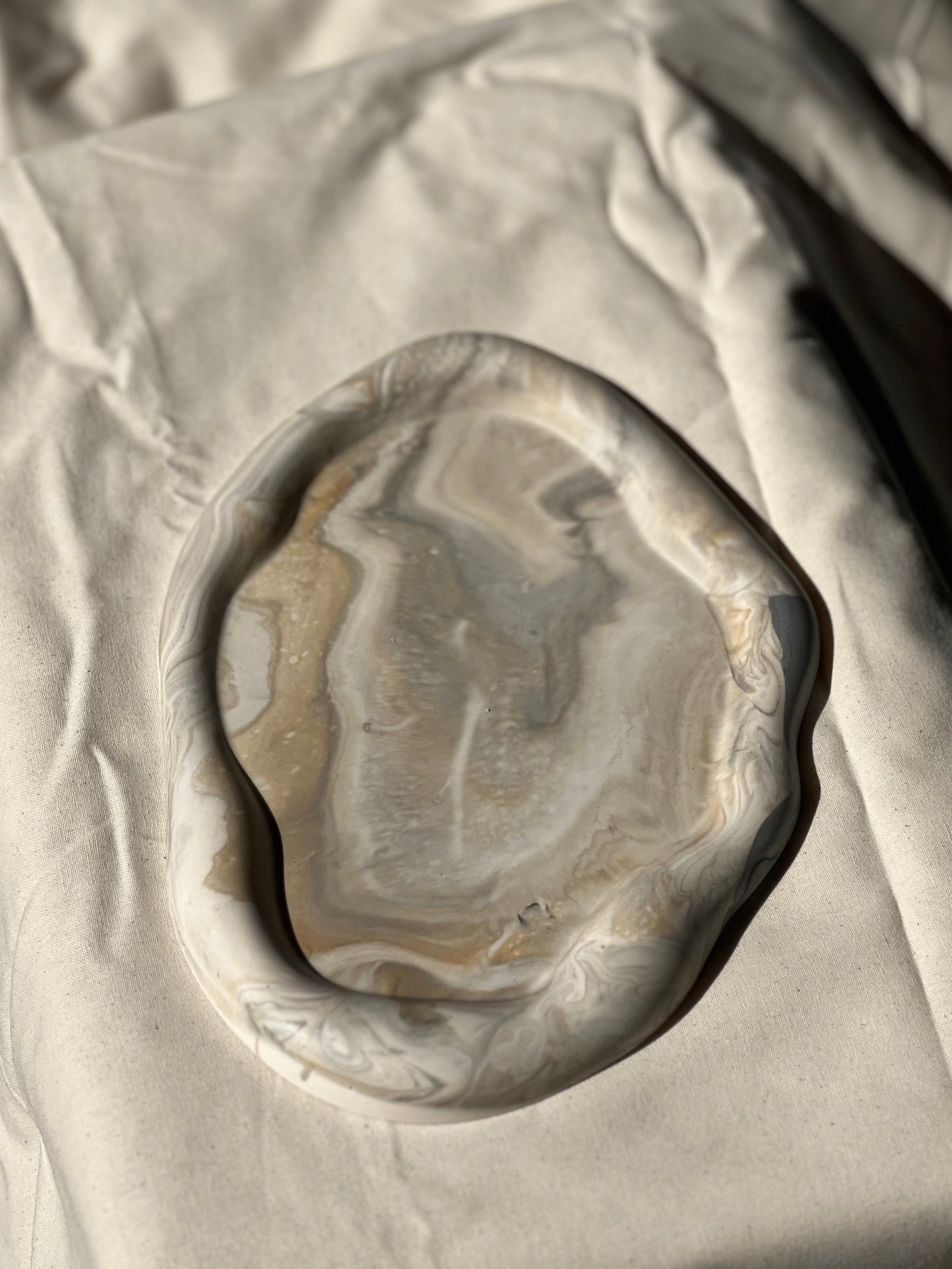 Abstract Tray - Calacatta collection